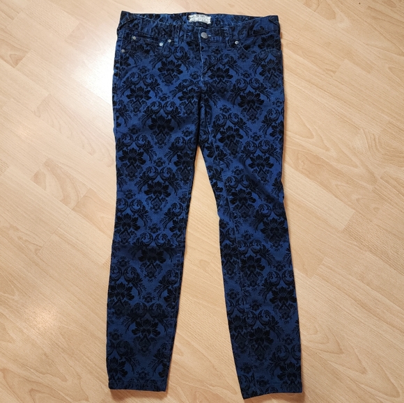 Free People Denim - Free People Flocked Black Velvet Blue Skinny Jeans Damask Size 28 (Size 6)